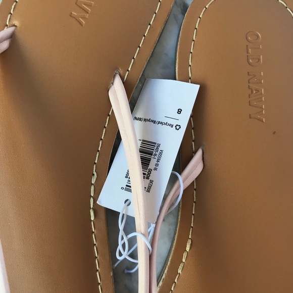 Light pink faux leather flip flops size 8 - Picture 6 of 6